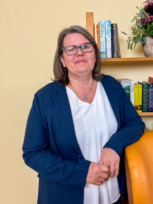 Frau Alexandra Blüml